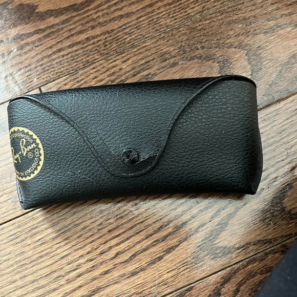 Ray Ban Sunglasses Case - Picture 1 of 1